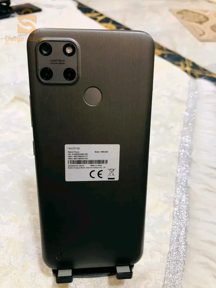 هاتف بلا علبة