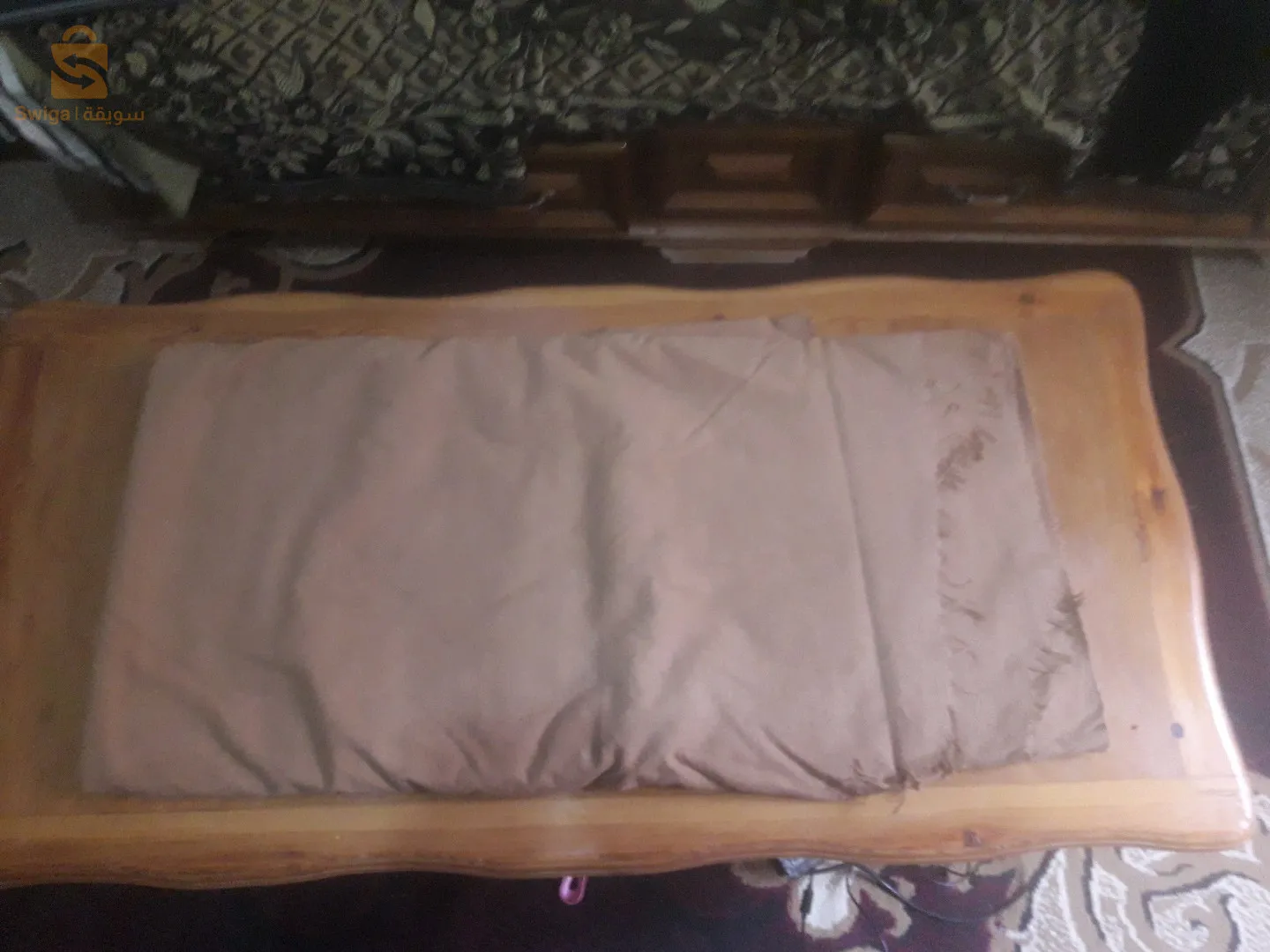 بيدي وبر (برنوس) جديد من الخشبة