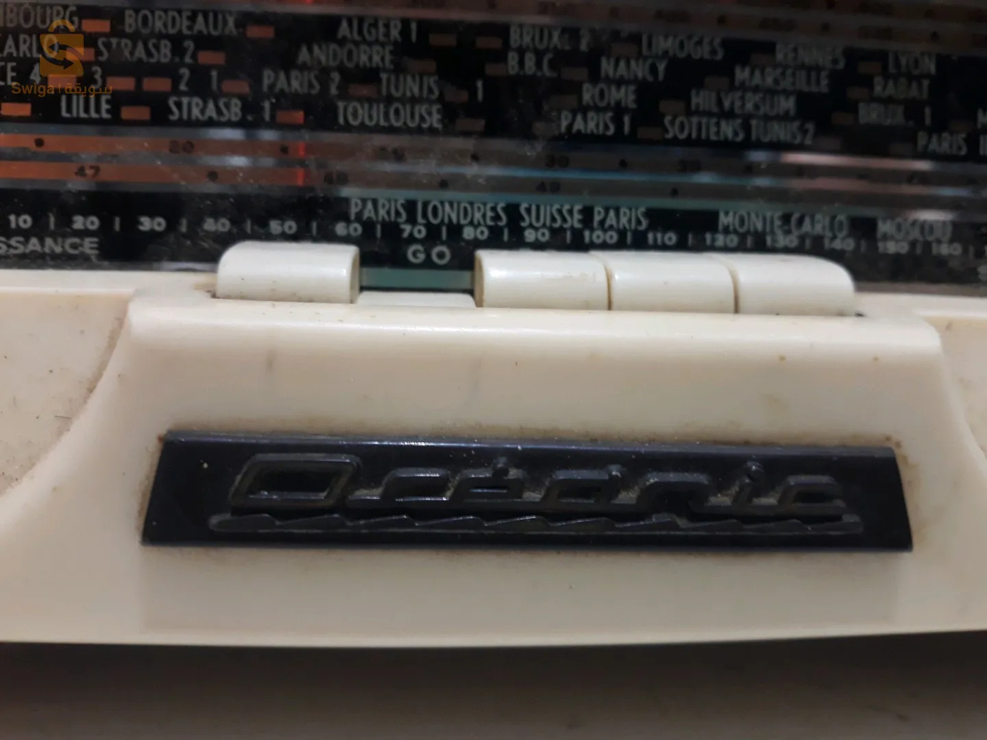 راديو قديم في حالة جيدة ٫يمشي المليح على كل الموجات٫مركة Oceanic