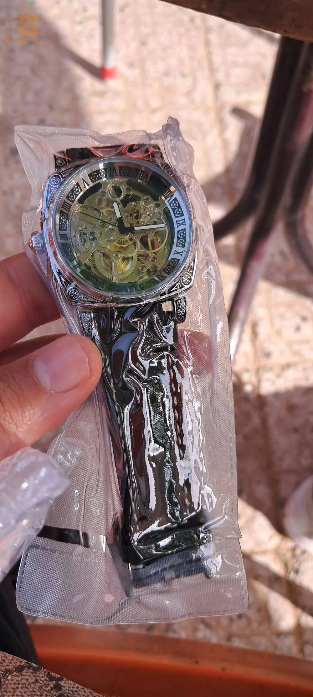 cadvan mecanicel watch