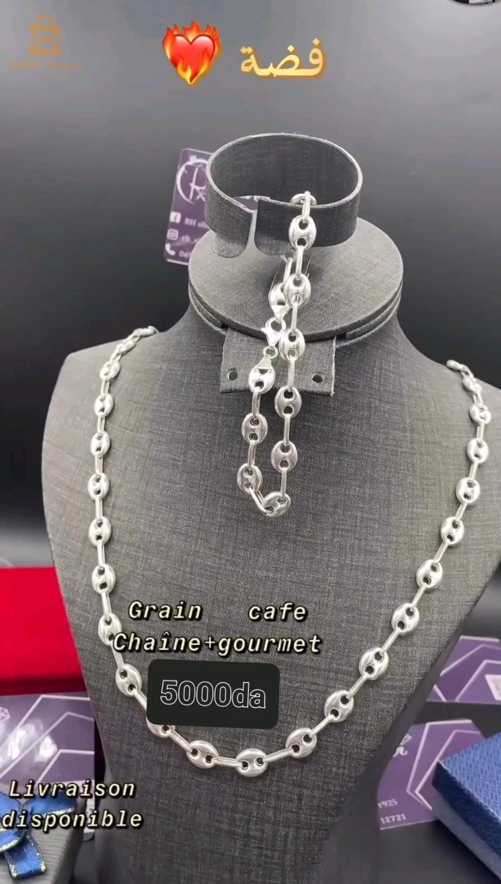 silver jewelry with an great price don't let the chance ✨️ 😉 
15g for the chaine 
7g for the hand chaine 
good luck