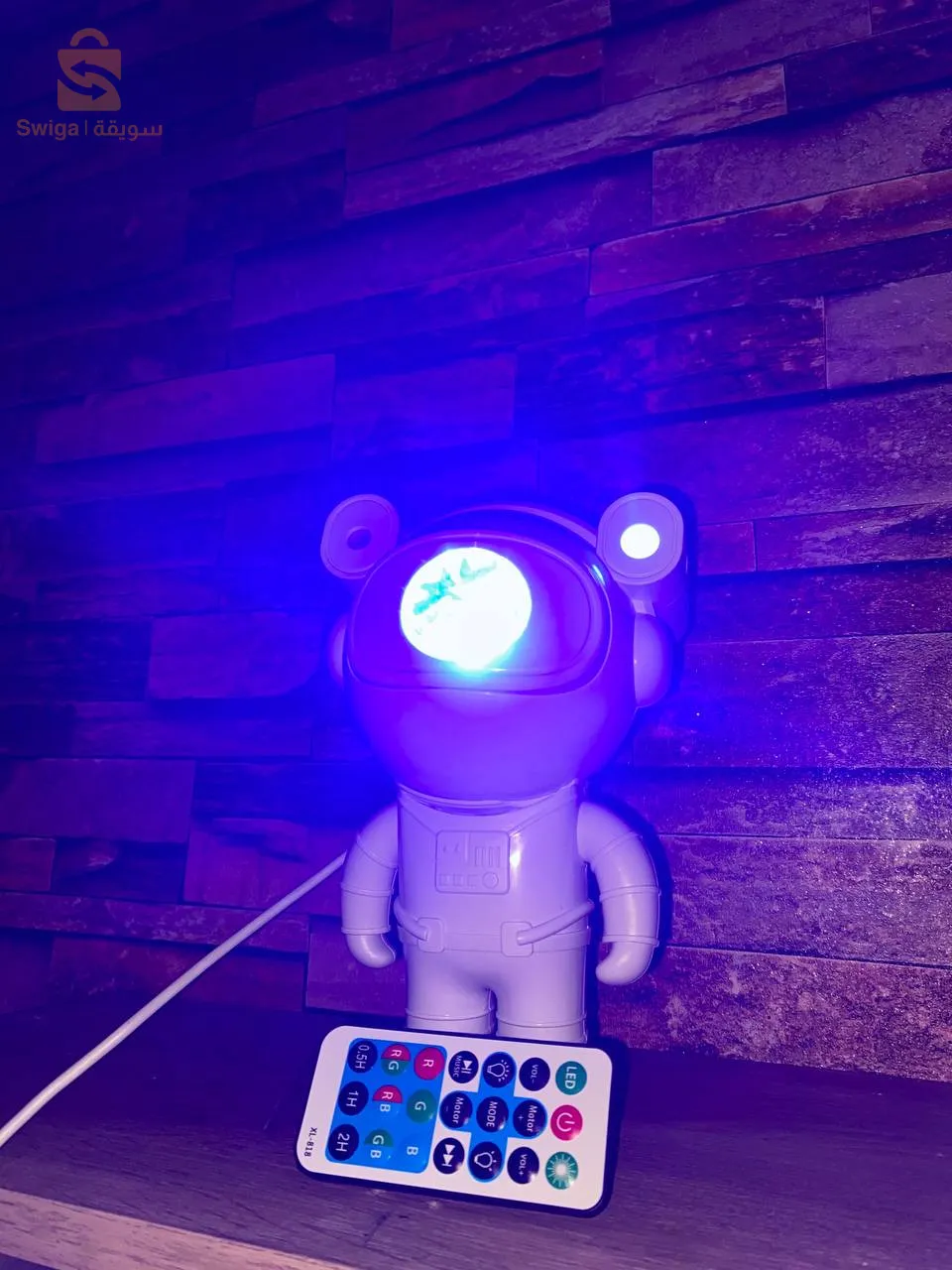 زهي عرفتك و بدل جو مع رجل فضائي يمتعك و يعطي لمسة مميزة للغرفة افضل بكثير من led RGB و مشاكلو