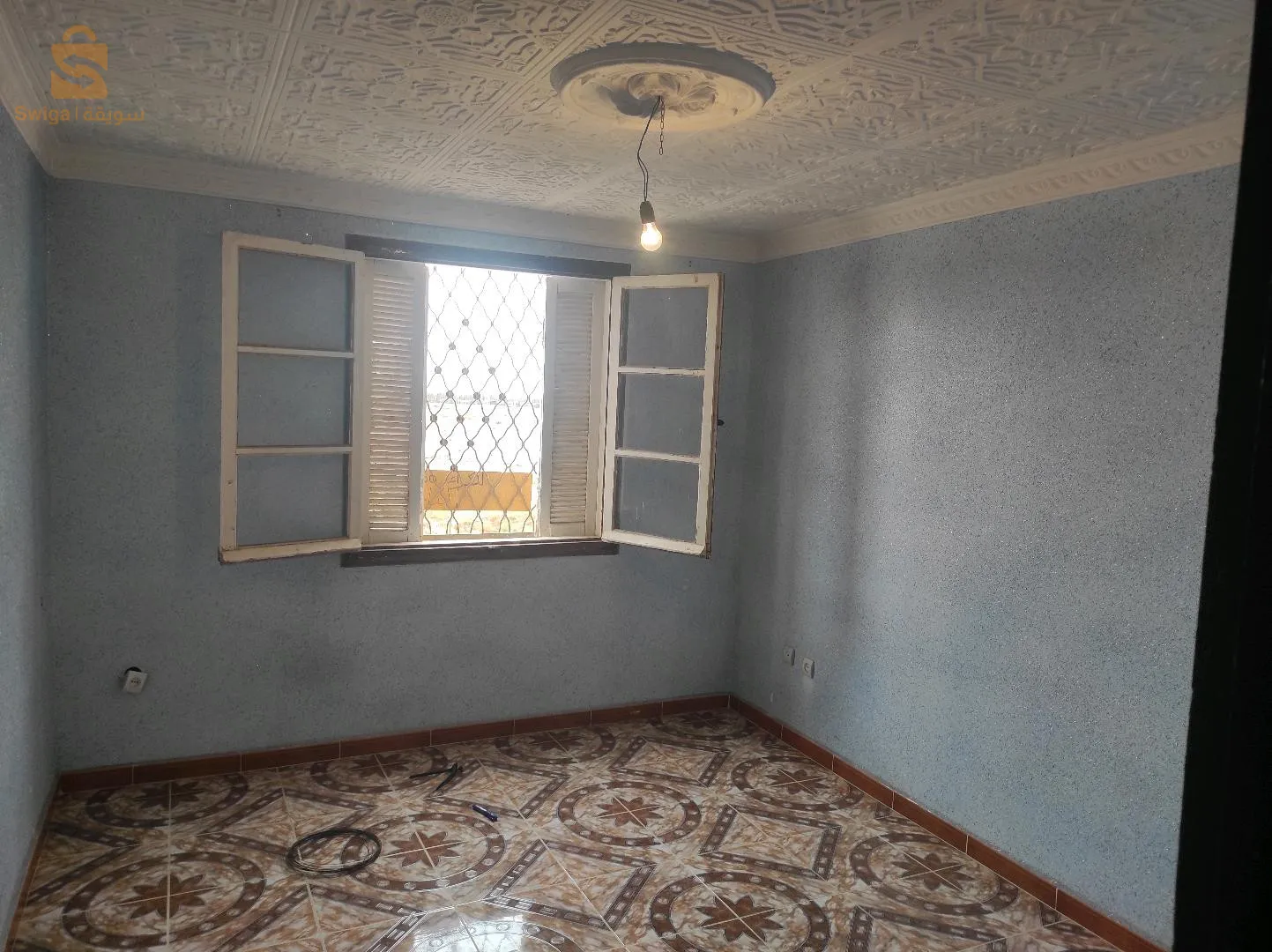 سكت F4 في برمادية lsp 1026 قريبة بالي دو سبور