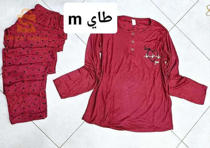 ملابس نسائية