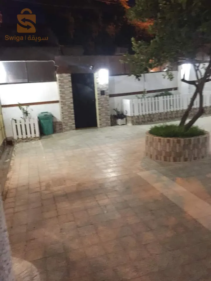 فيلا زائد ستوديو مع كل اللوازم