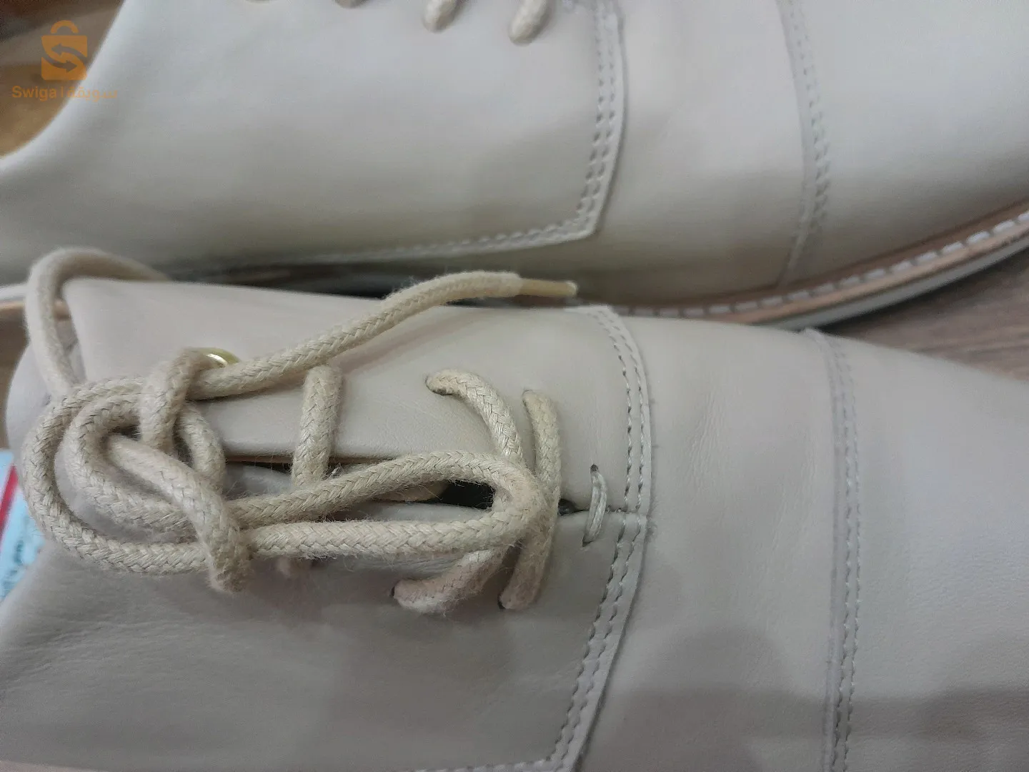 chaussures en cuire  pointure 40