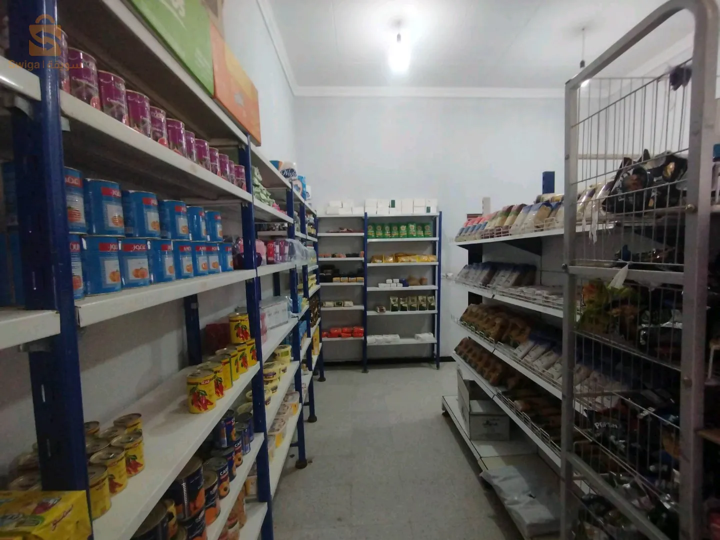 بيع عتاد مواد عذاىية