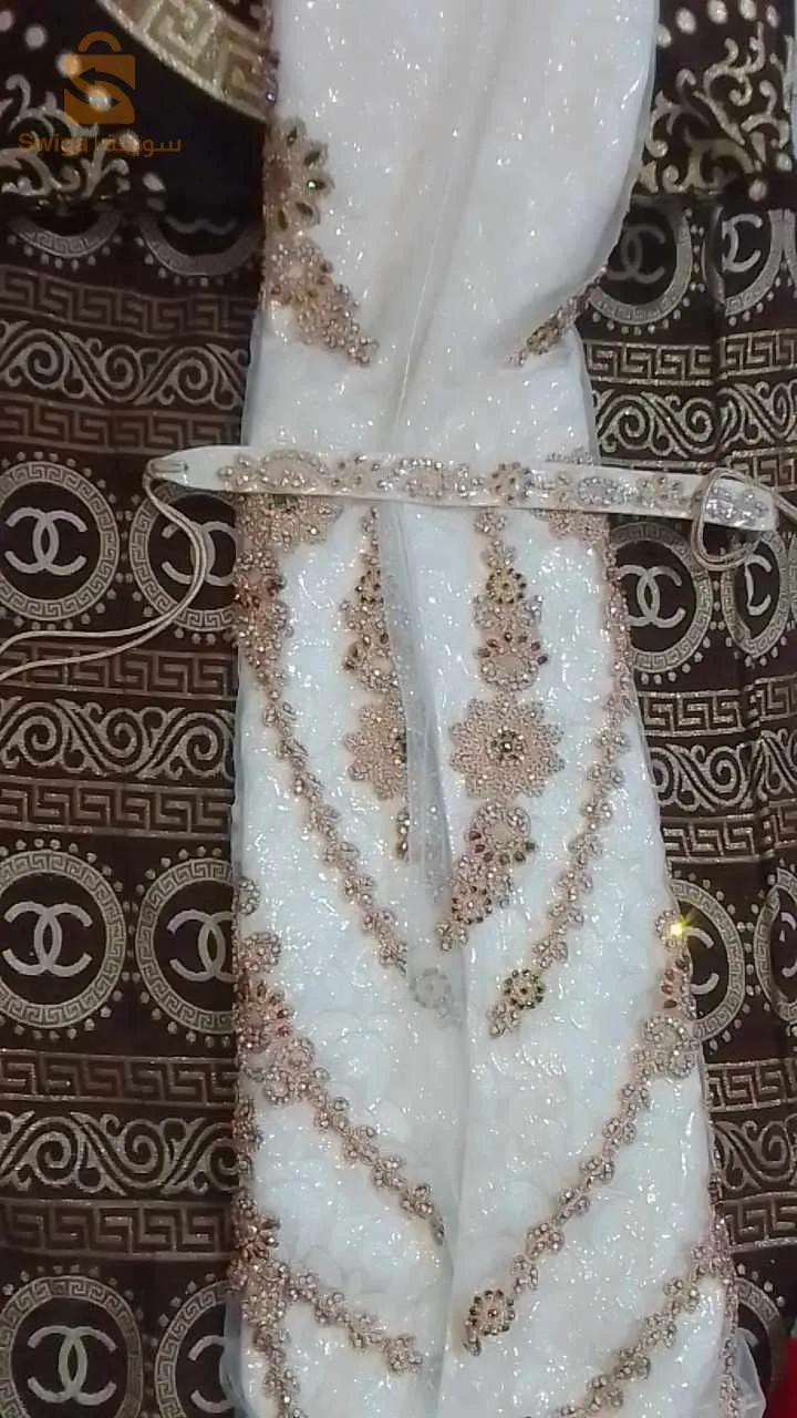 قفطان و منسوج جدد مشي مل بوسين لي 2 نبيعهم 4ملاين
