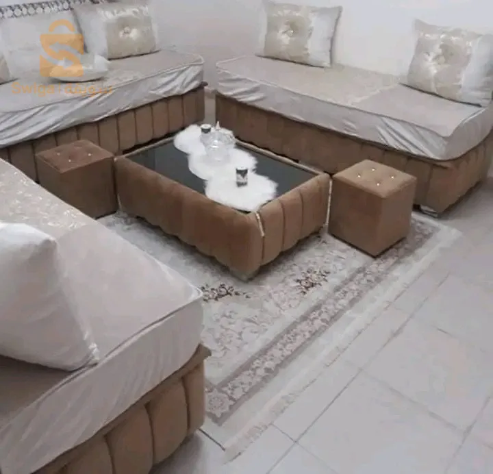 صالون عصري خشب صوليد بزاف اللون حسب اختبار الزبون مرحبا بالجميع