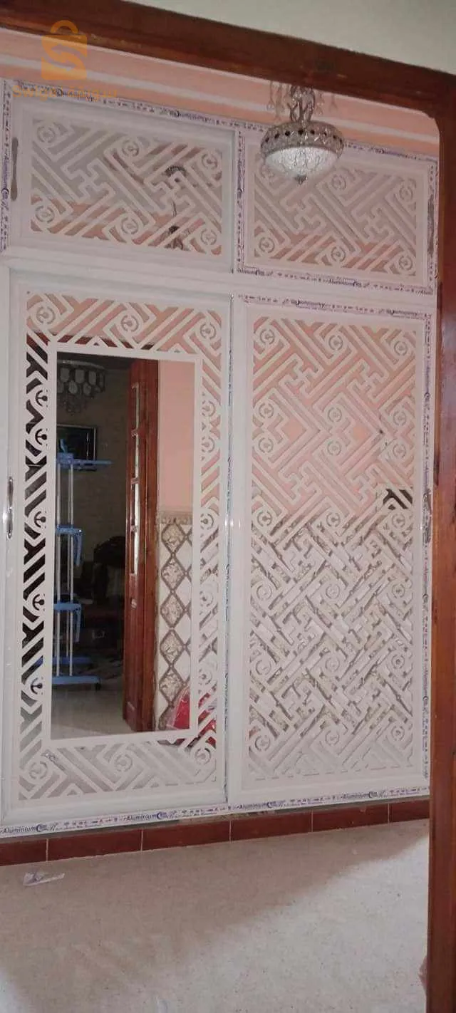 المنيوم زجاج وبلاستيك