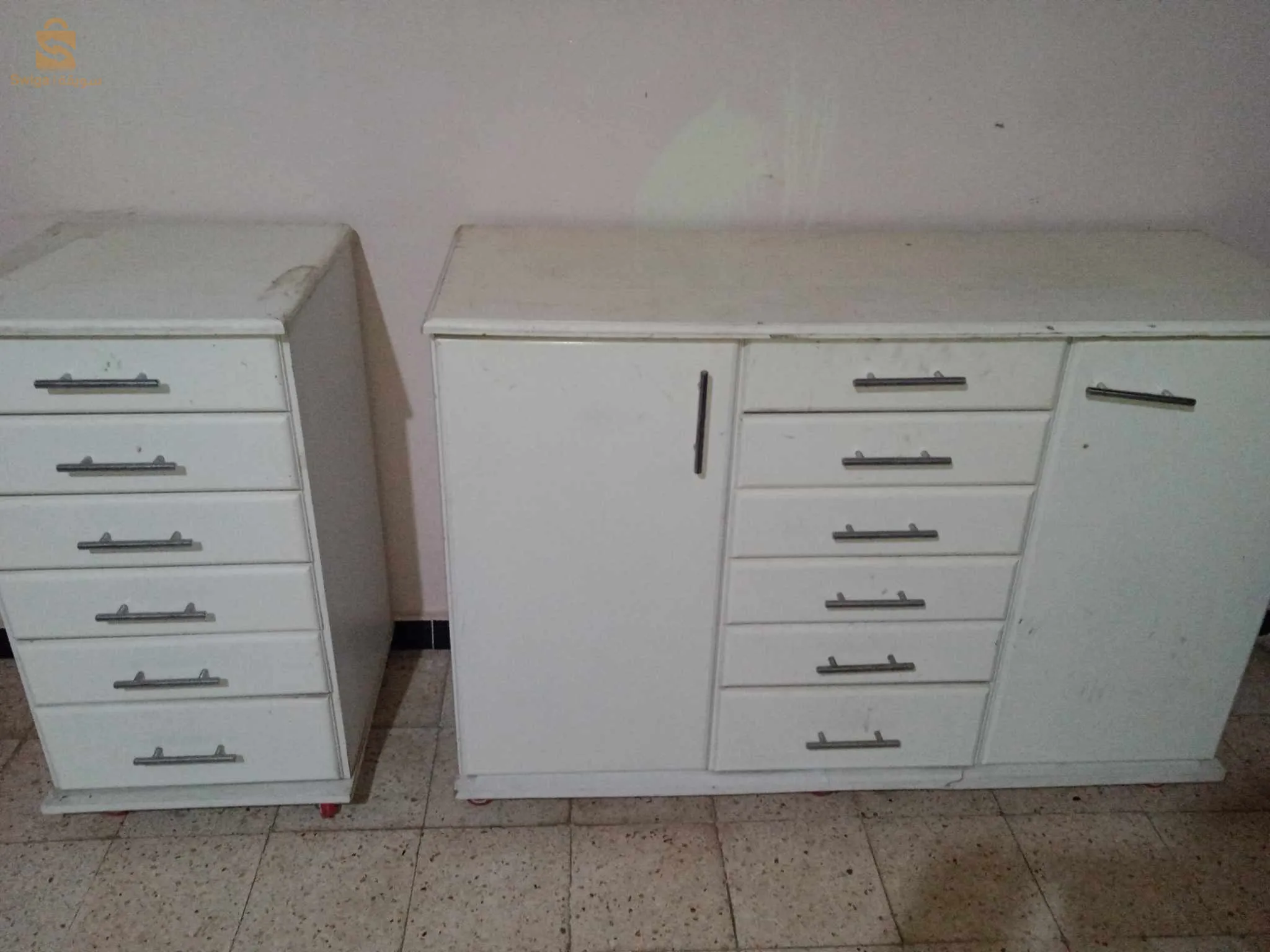 اجهزة خاصة بطبيب الاسنان