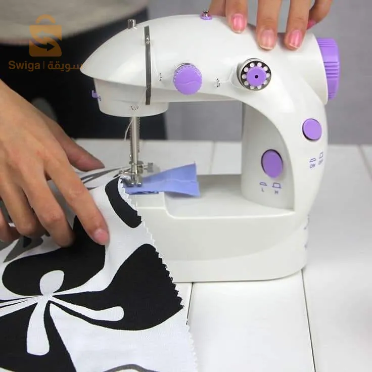 mini sewing machine