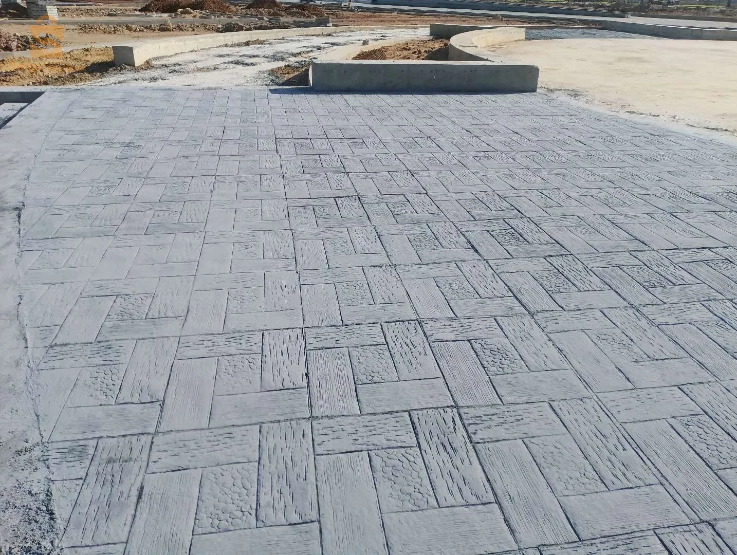 béton imprimé décoratif dallage industriel