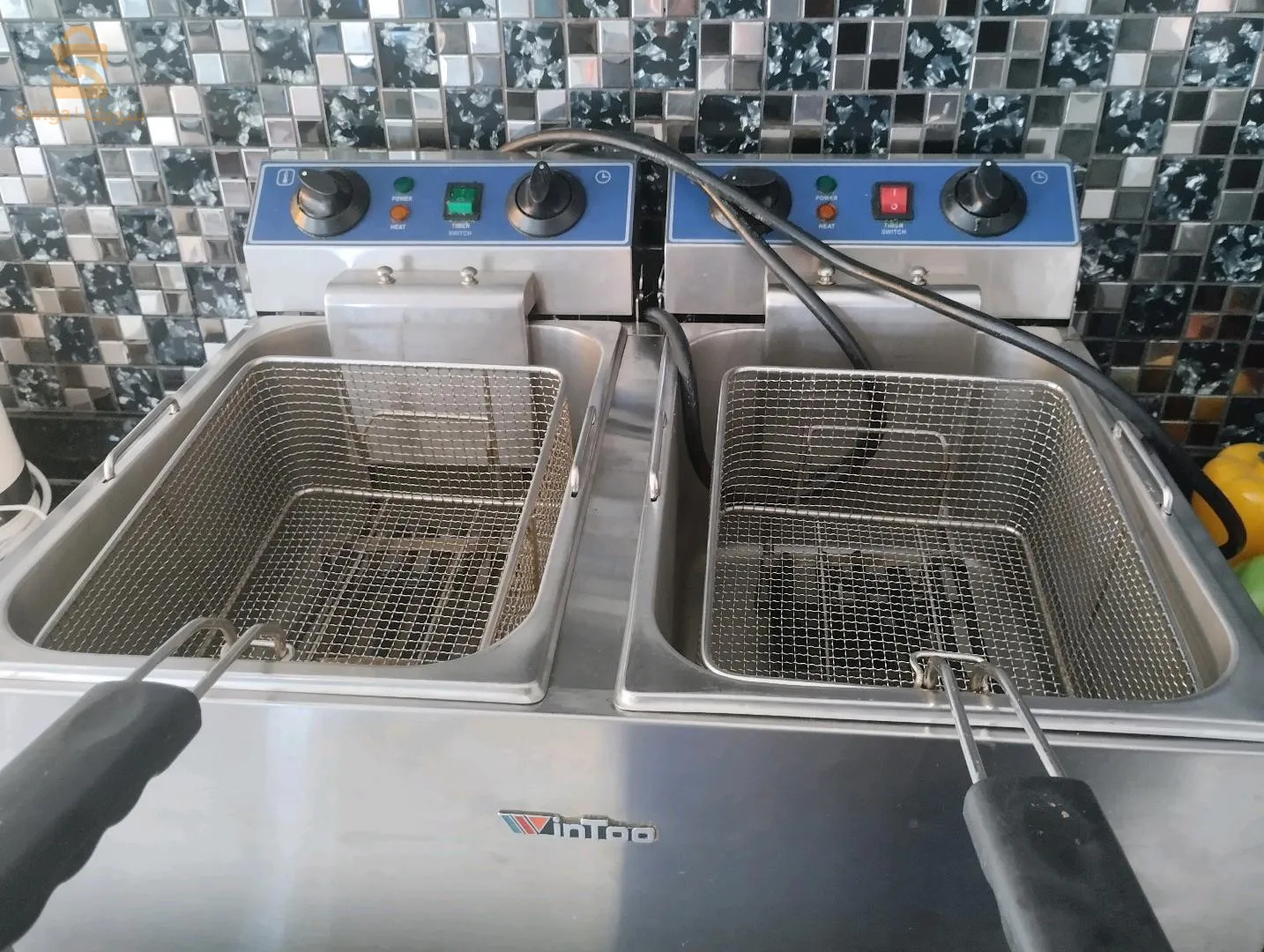 friteuse électrique très bon état