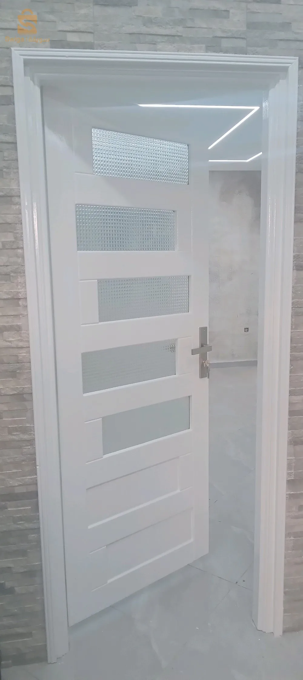 صباغة الابواب