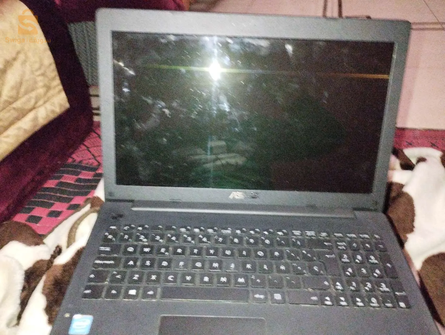 ميكرو في حالة جديدة للبيع لي طلاب البكالوريا او الجامعيين مع شاحنه