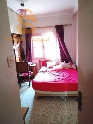 شقة للبيع وسط بلدية عين الطلبة