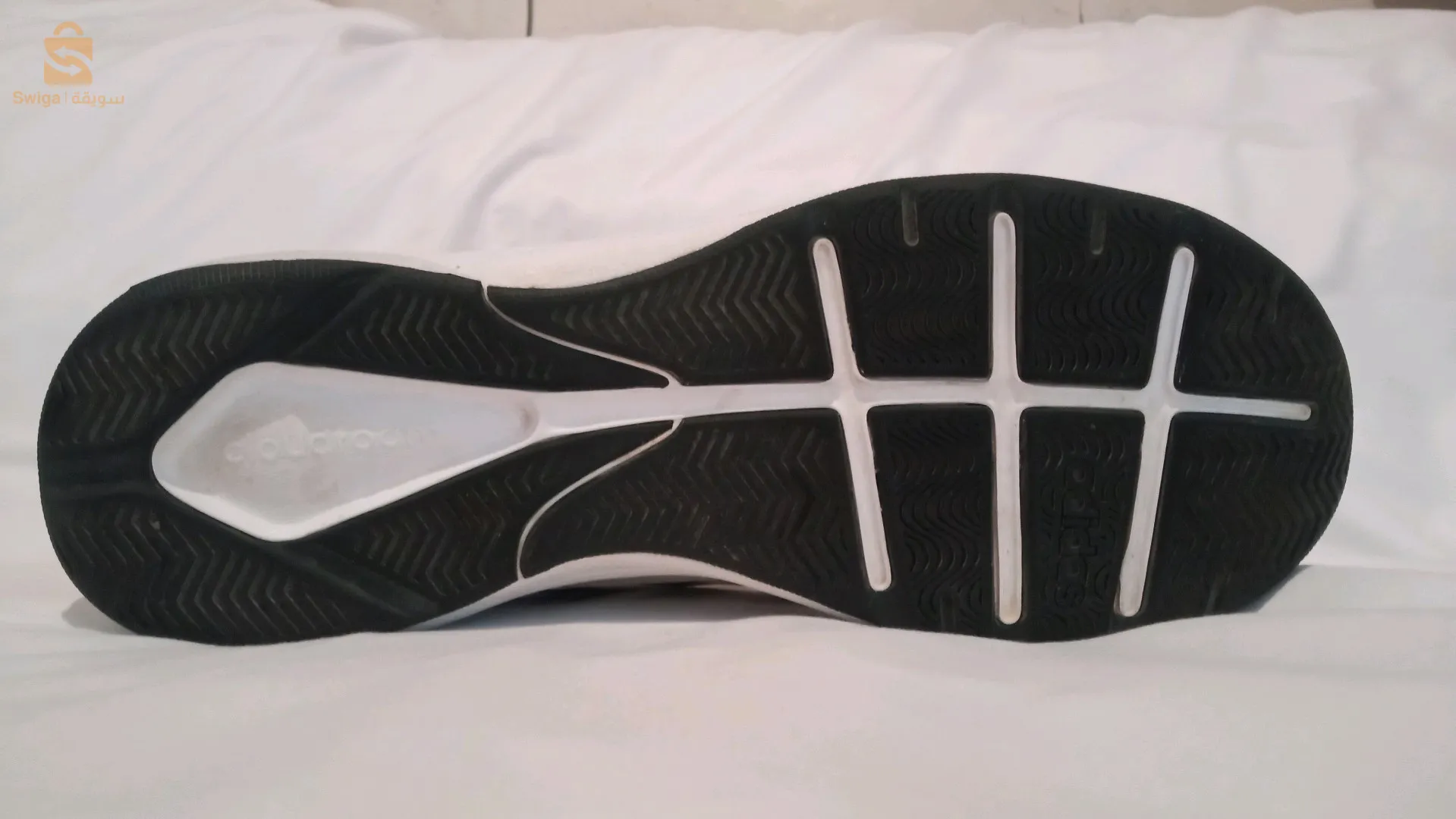 basket adidas Originals pointure 49  pieds géant