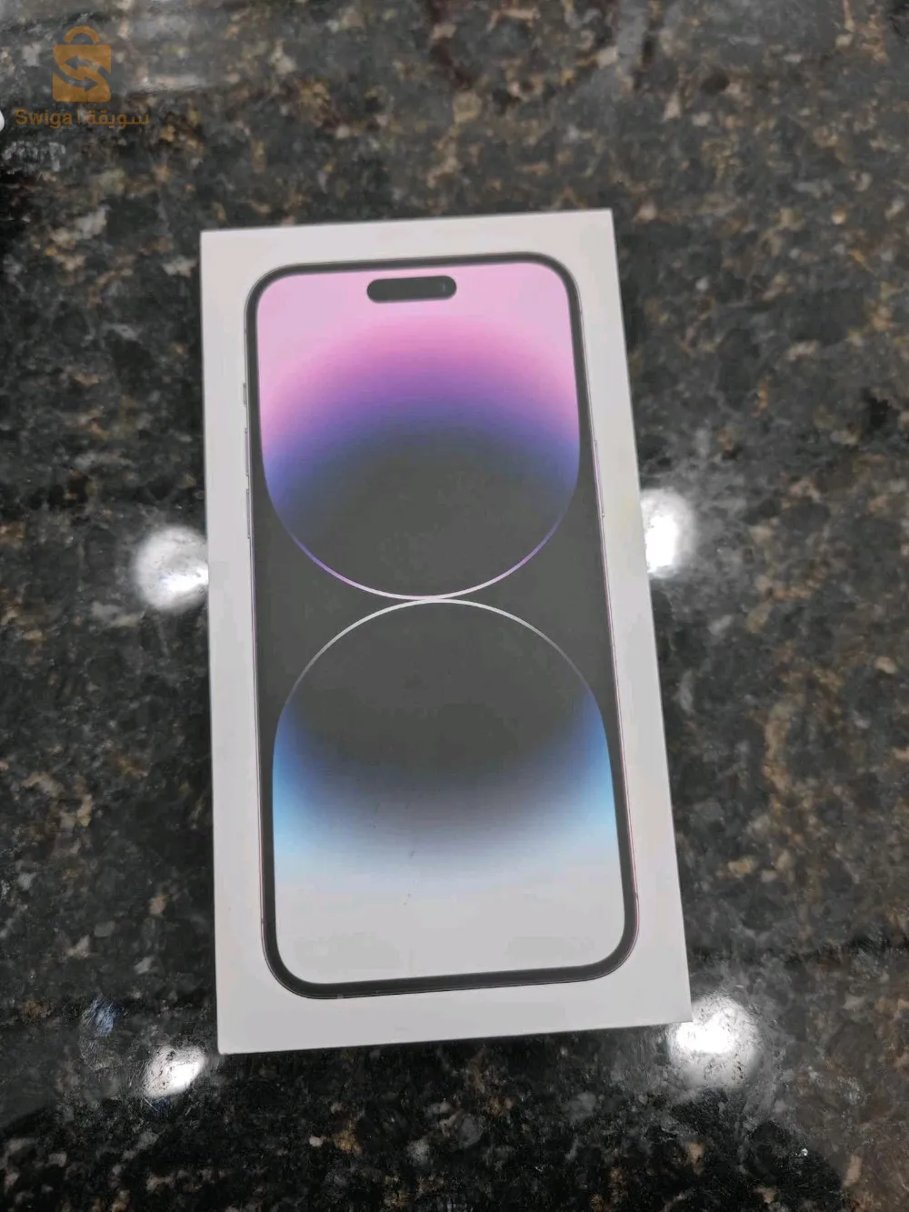 iphone 14 pro 
Double puces 
etat  barrie 87 % 
boite et chargeur dorigine