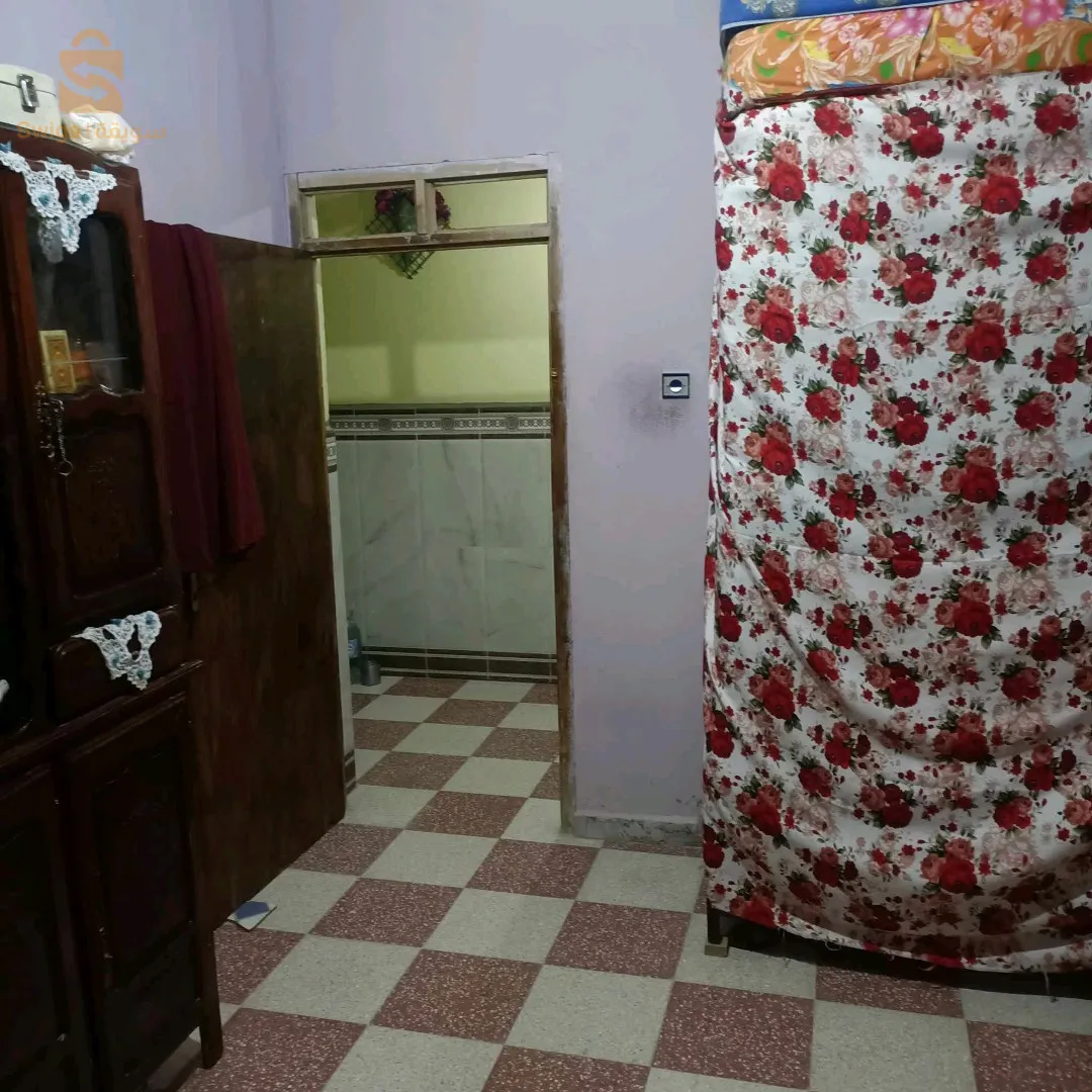 منزل مساحتة  
150