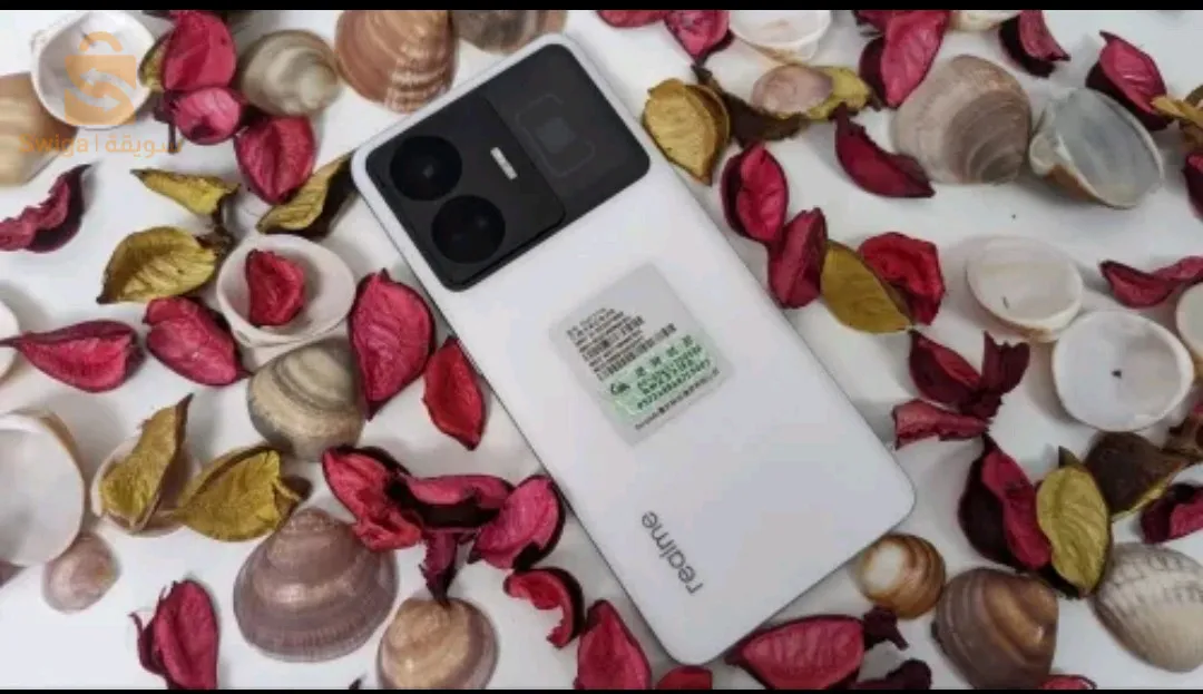 realme GT neo 5 12/256 neuf sous blister, disponible la livraison 58 wilayas , vente avec garantie de 1mois .