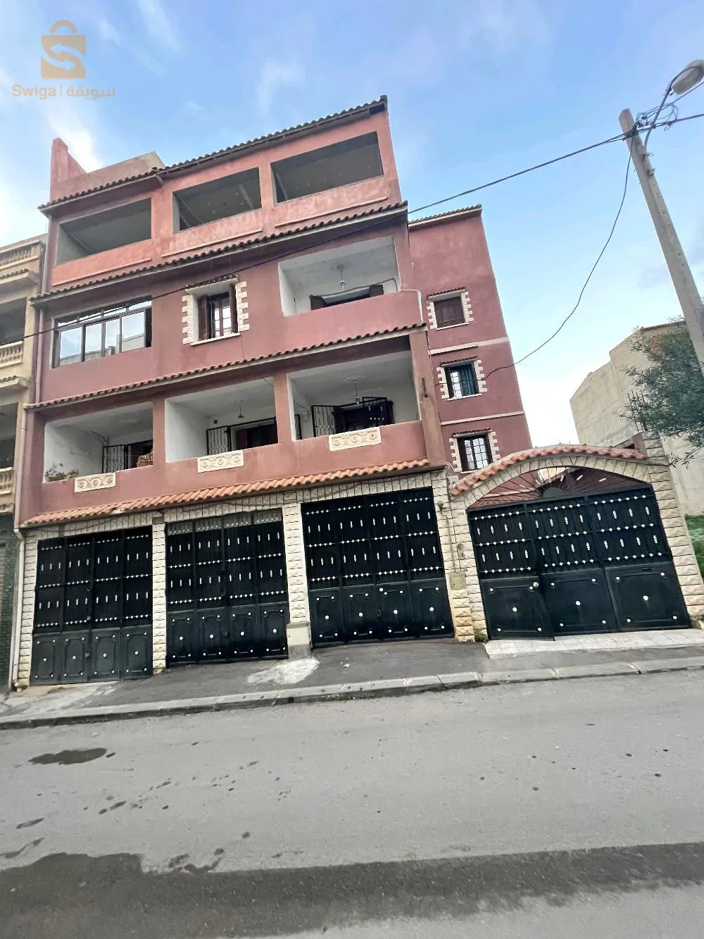 السلام عليكم فيلا ماشاء الله فيها كامل الوثائق
السعر : 9 ملايير قابل للتفاوض