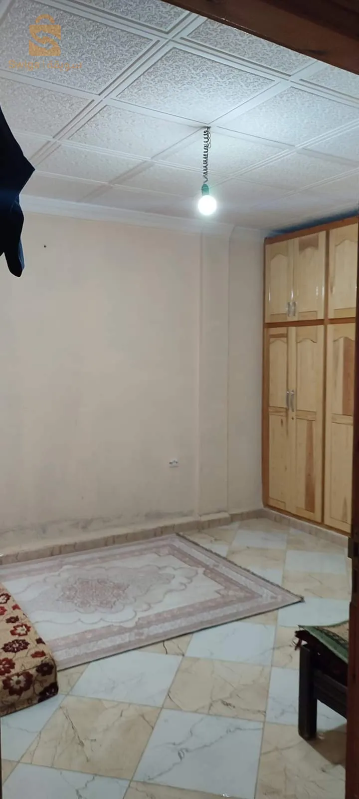 cite belhadje amar 
tanja (garita)
la maison a superficie de 155m²
1ier étage F4
2eme étage F3
rue de chausser 2 garrage
plus une cave la façade a une suerfici 10m
0794571817