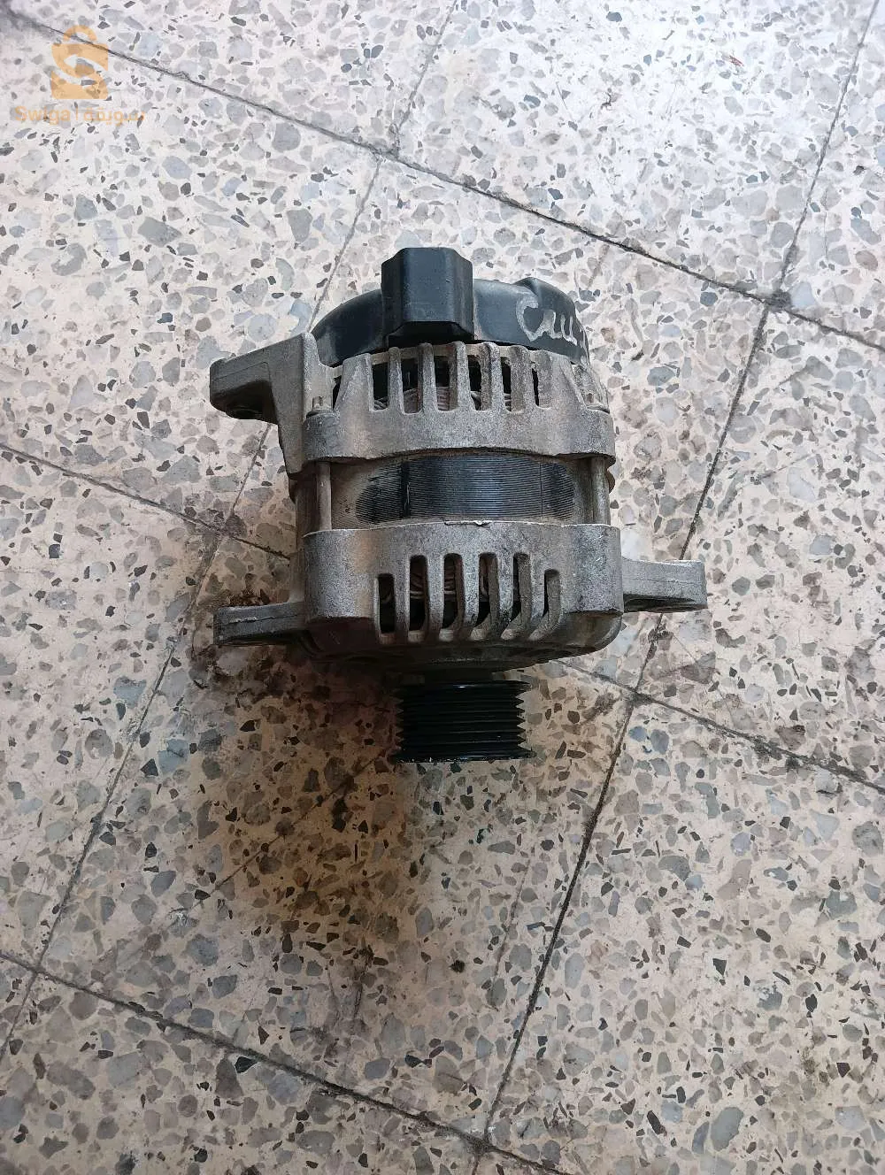 بيع قطع غيار السيارات المستعمل