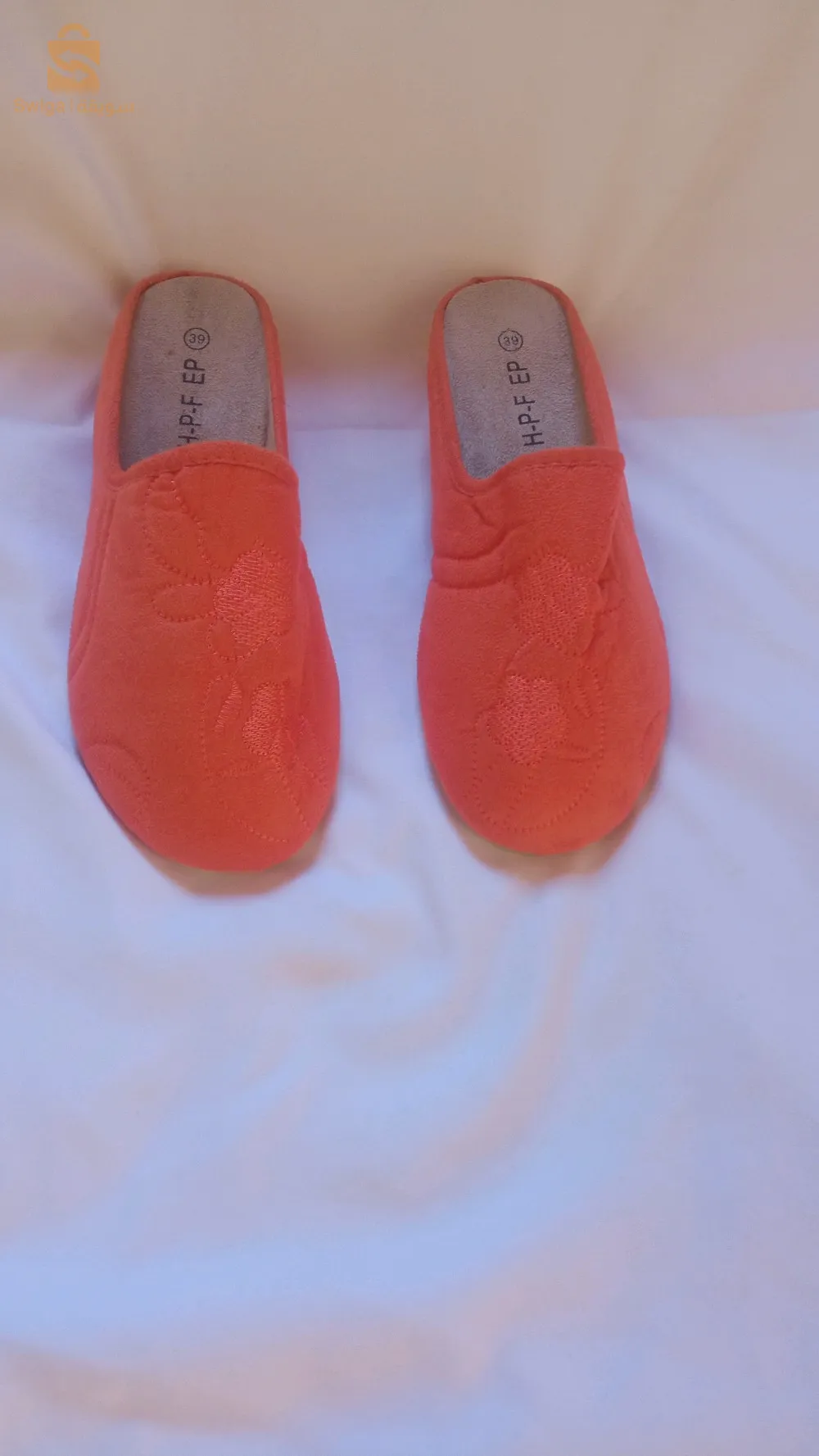 pantoufle orange 🍊 pointure 39