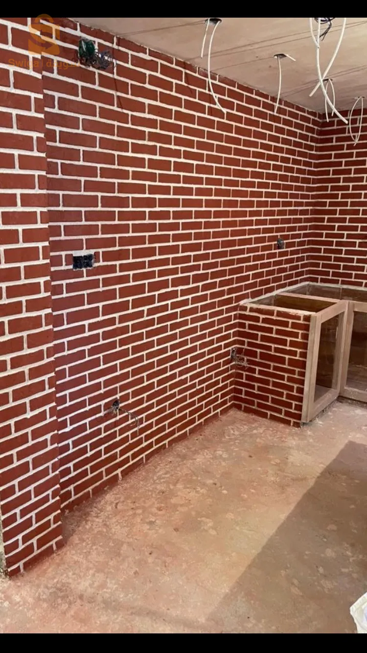 ديكر fausse Pierre brique rouge 
حسب طلب الزبون باحترافية و وقت قصير لمزيد من التفاصيل تواصل معي وشكرا