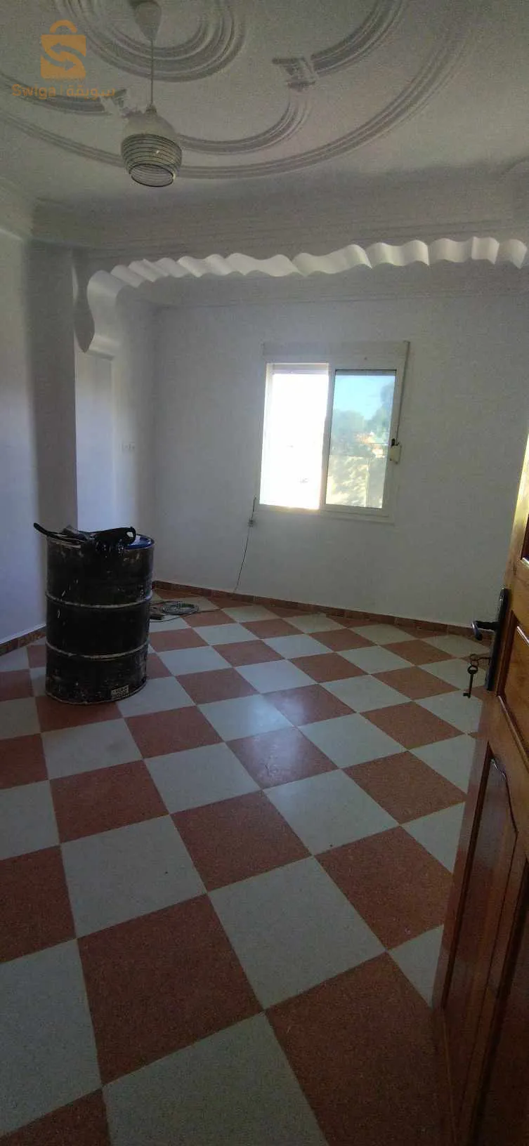 بيع شقة ف3 فيني بالطابق الثاني ب دلس ولاية بومرداس 
0555754322