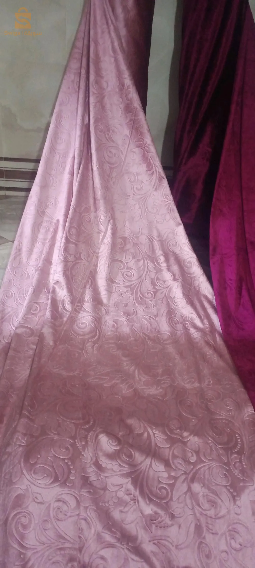 قطيفة محفرة