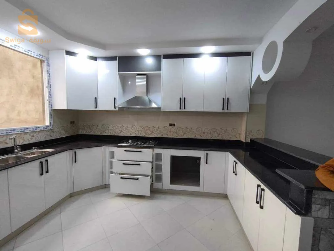 تواصلو معنا و الباقي علينا