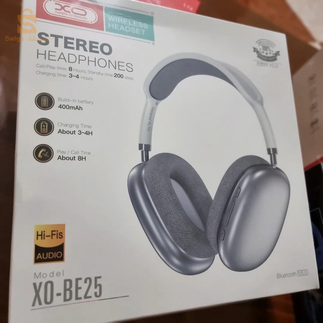 les casque et les airpods et les bafe et le mecrophone