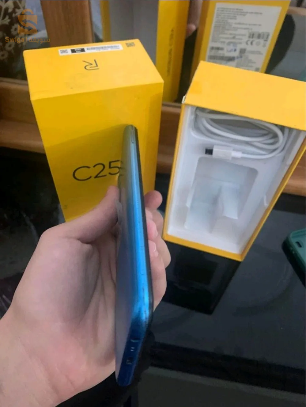 Realme c25y