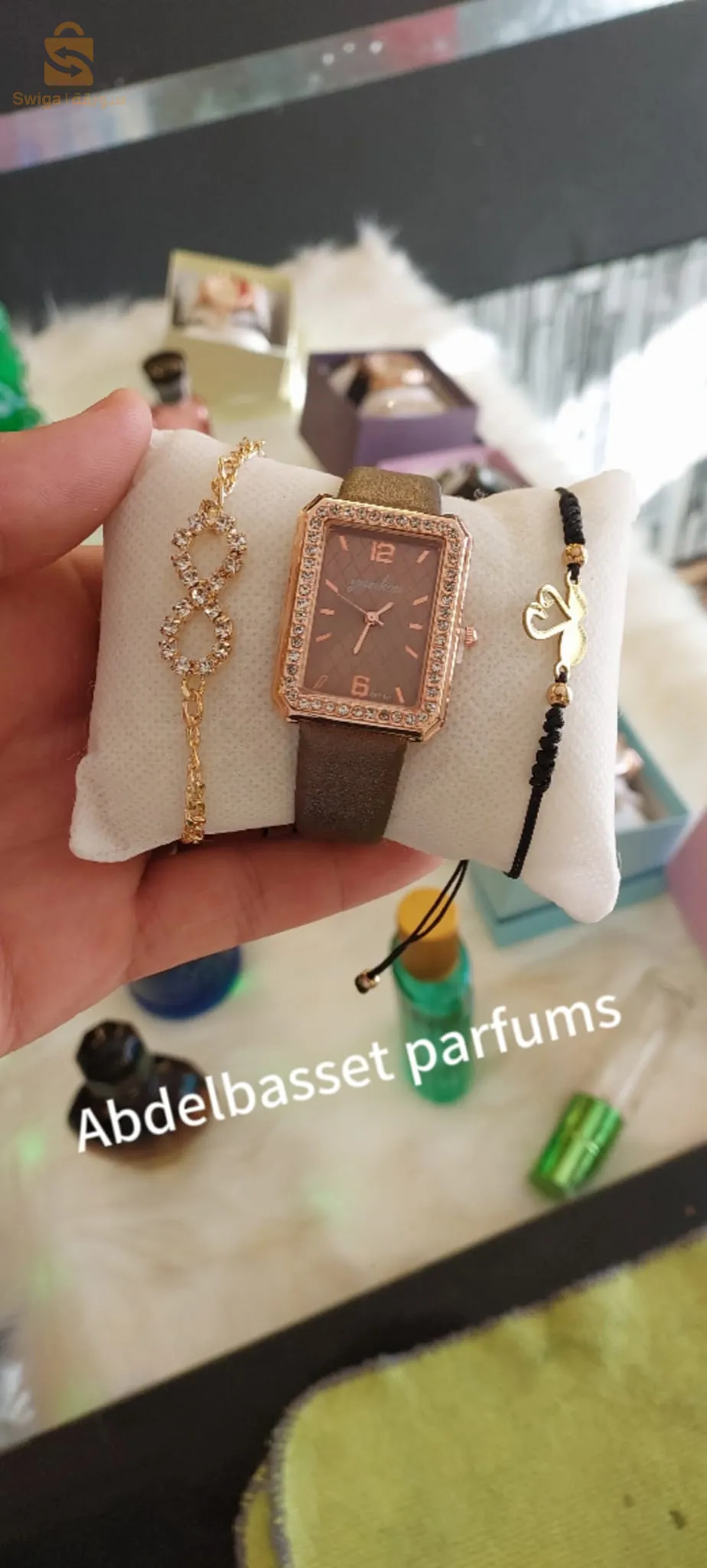 ساعات نسائية بسعر جد مغري  و 2براسلي