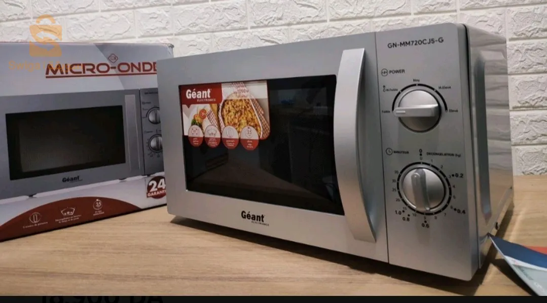 Micro ondes Géant 20L$🤍🤍
