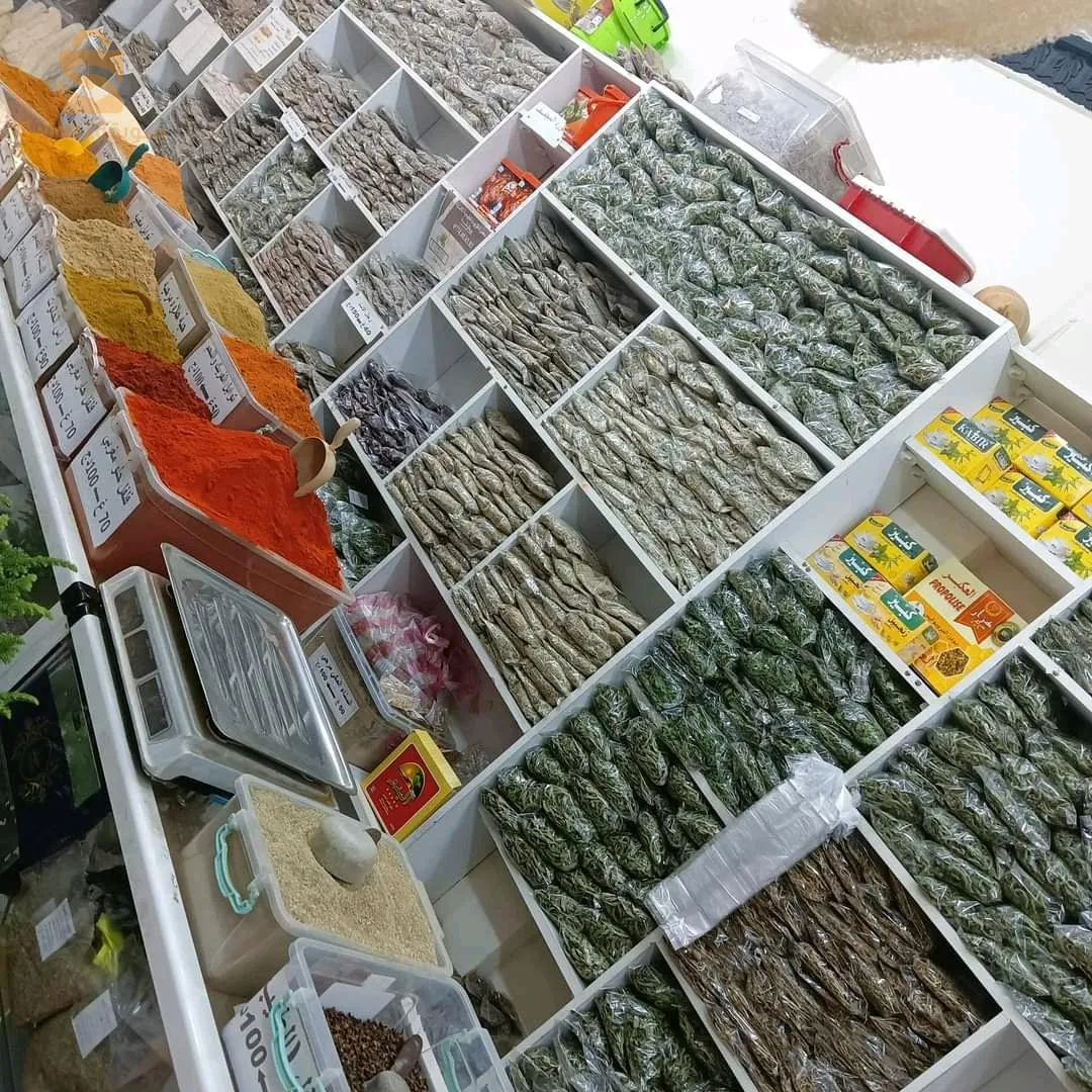 مقابل مركز الأمومة و الطفولة الطاهير ولاية جيجل