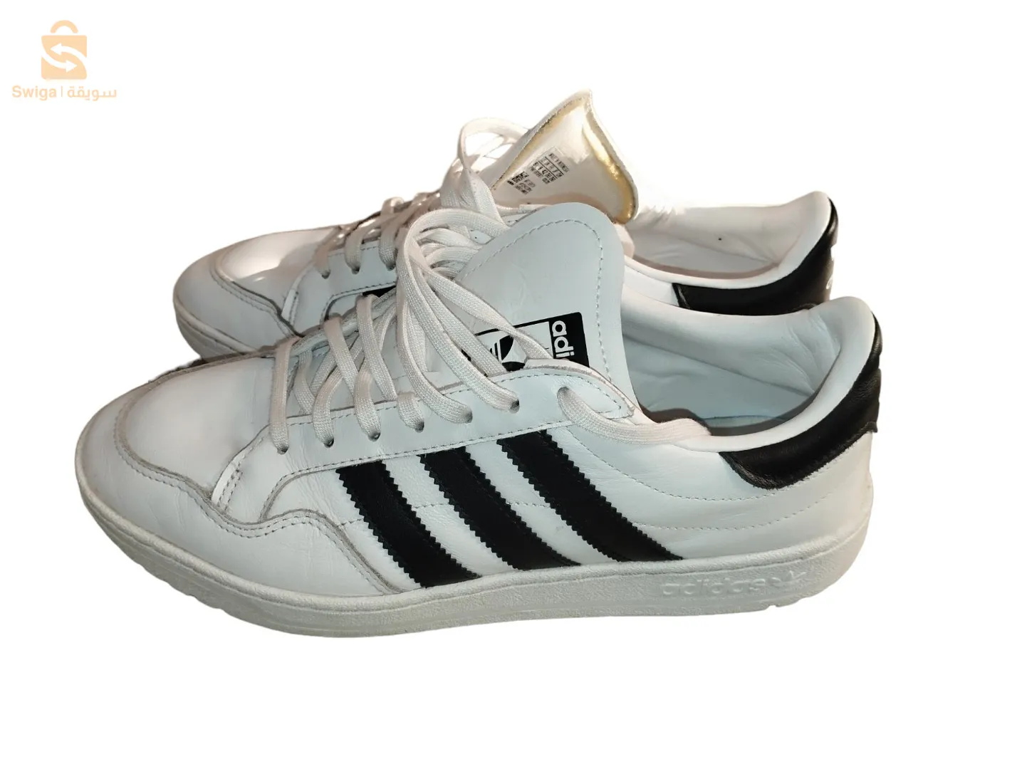 Adidas حذاء