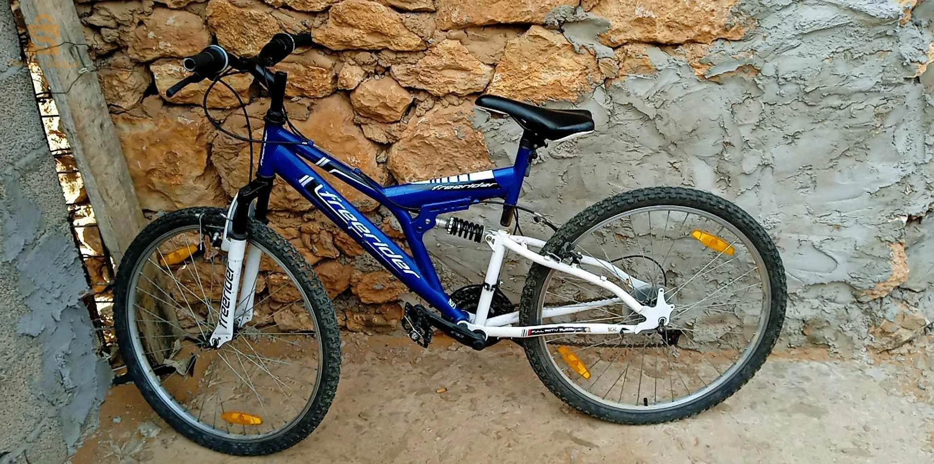 للبيع
