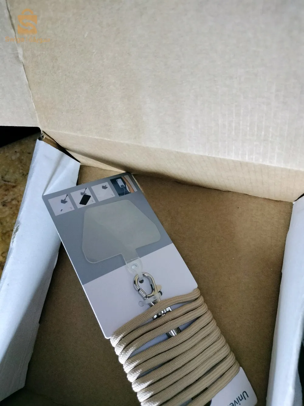 porte téléphone famme disponible même livraison disponible,,,حامل الهاتف النقال معلق للنساء متوفر التوصيل مضمون للمنزل