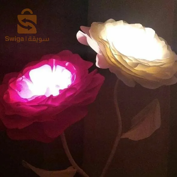 الوردة العملاقة المضيئة