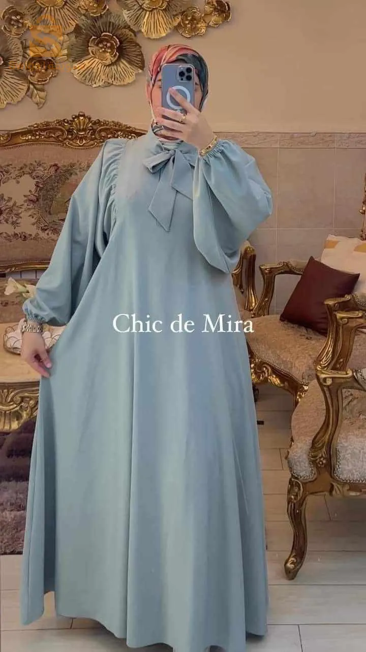 ملابس نسائية