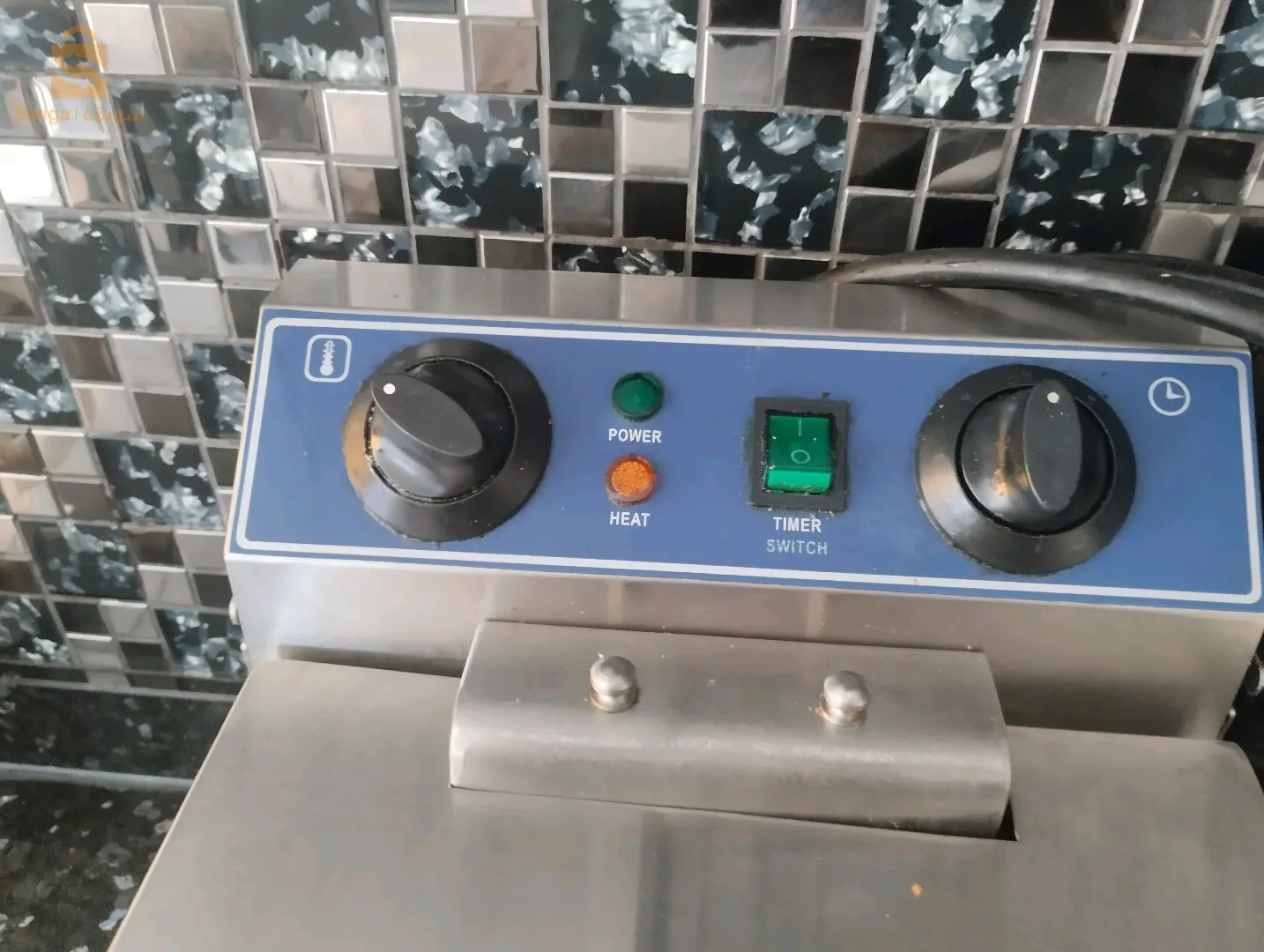 friteuse électrique très bon état