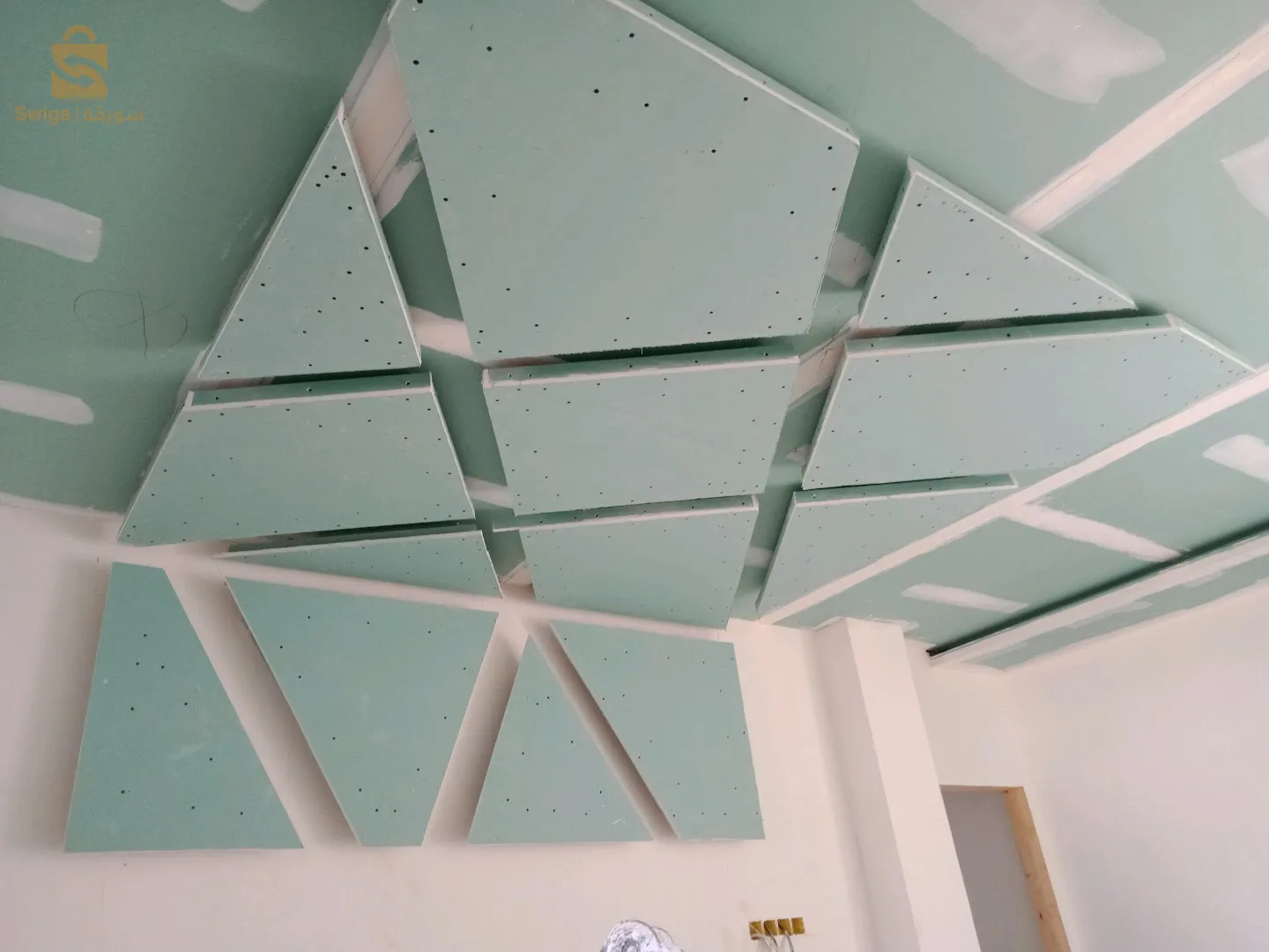 décoration plafond plâtre BA-13 
plafond (PVC
plafond démotable