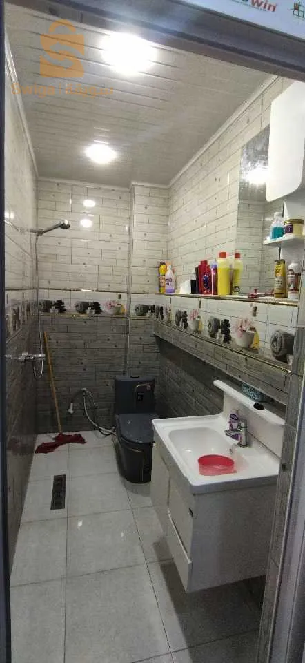 شقة ف2 فيني بالطابق الثالث للبيع ب دلس ولاية بومرداس
0554163841