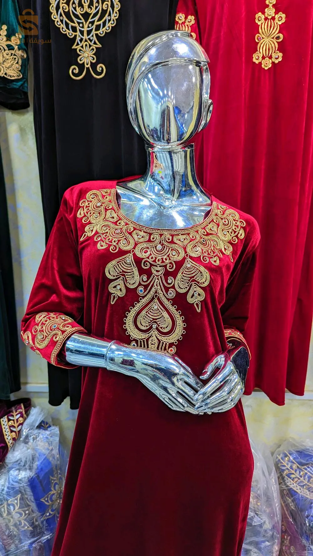 ورشة لبيع القندورة بلجملة