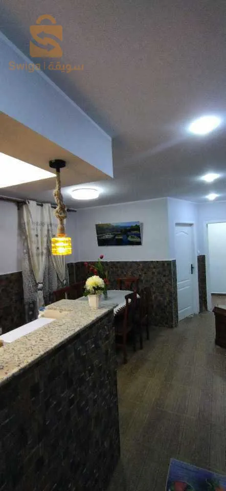 شقة ف2 فيني بالطابق الثالث للبيع ب دلس ولاية بومرداس
0554163841