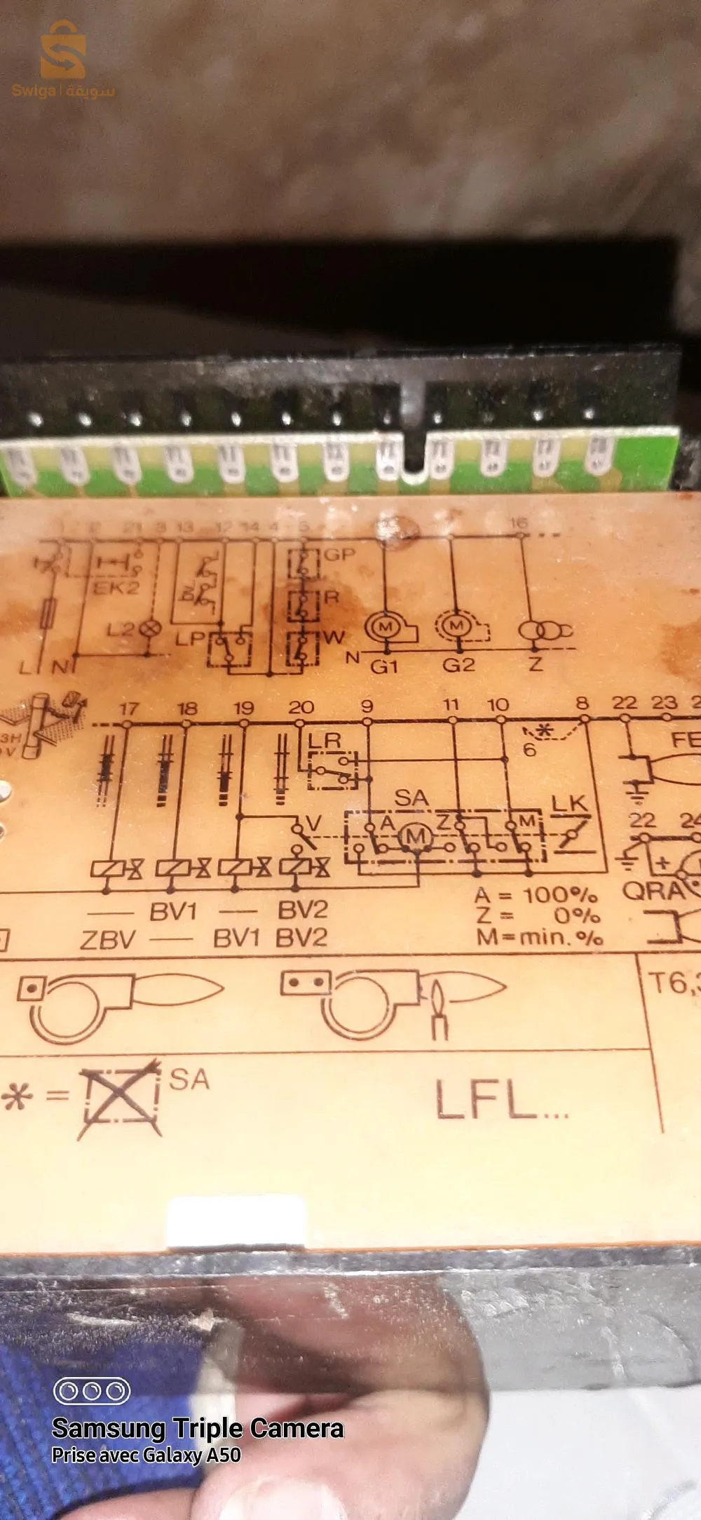 2 mémoire contrôleur brûleur industriel à gaz et une Siemens à gaz