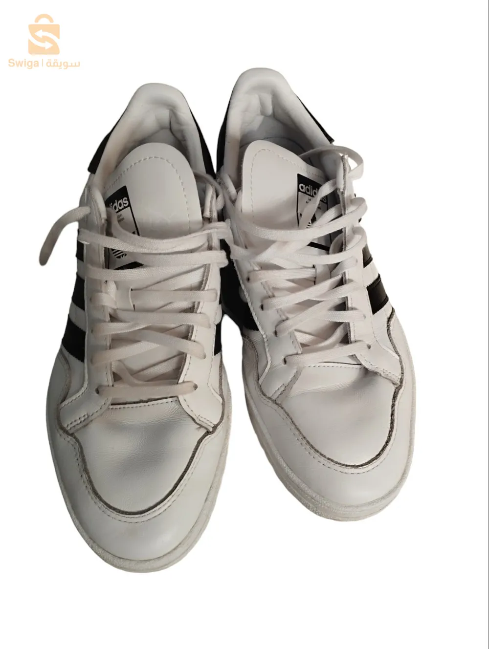 Adidas حذاء